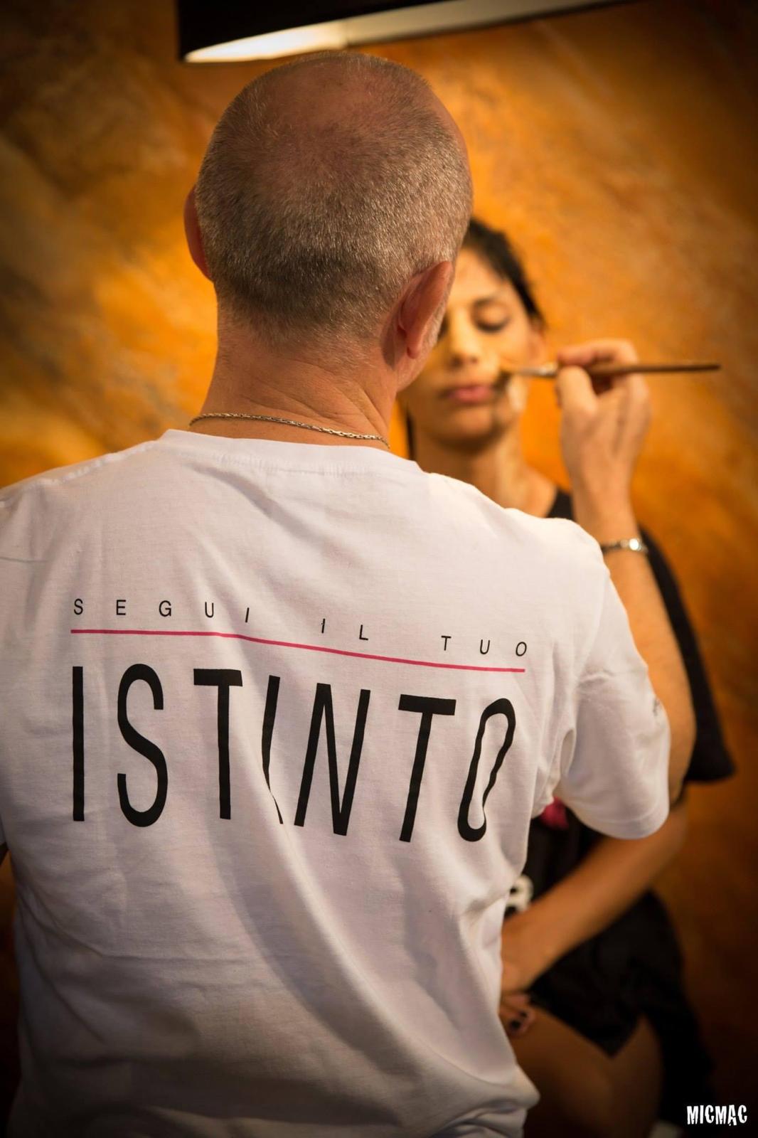 how to apply venetian plaster wall finish