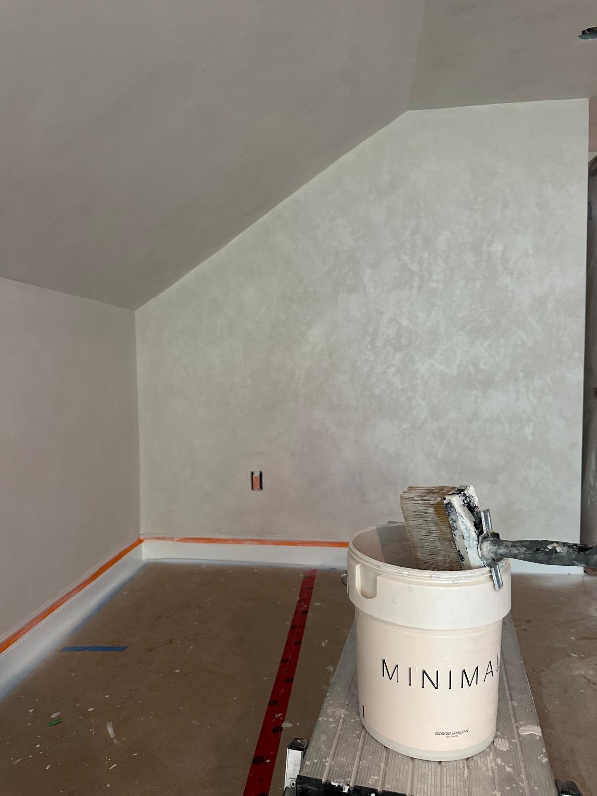 Minimal 2 Decorative Paint