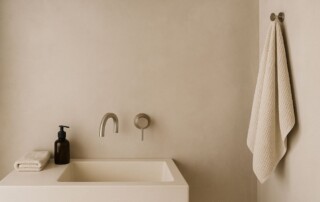 benefits of tadelakt paint for bathroom walls