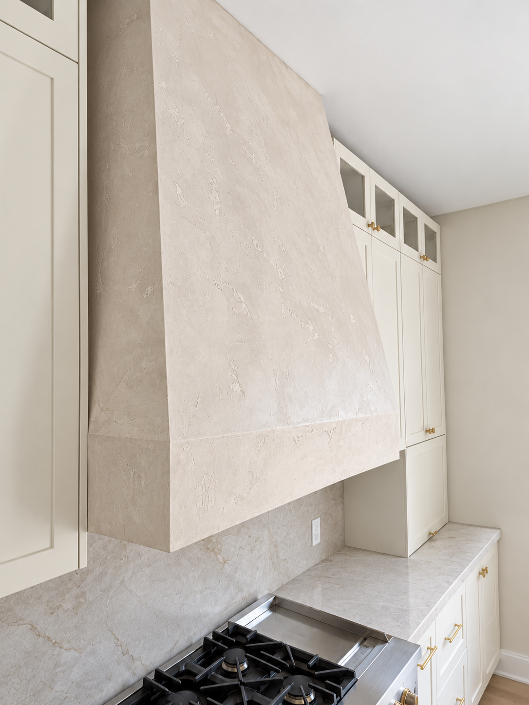Hood Range. Lime plaster Hood